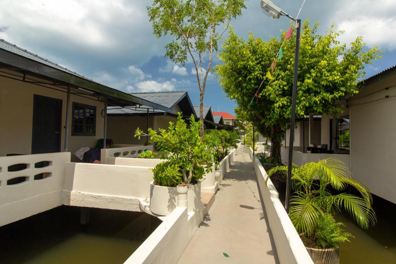 לאמאי ביץ' Aussieland Bungalows מראה חיצוני תמונה